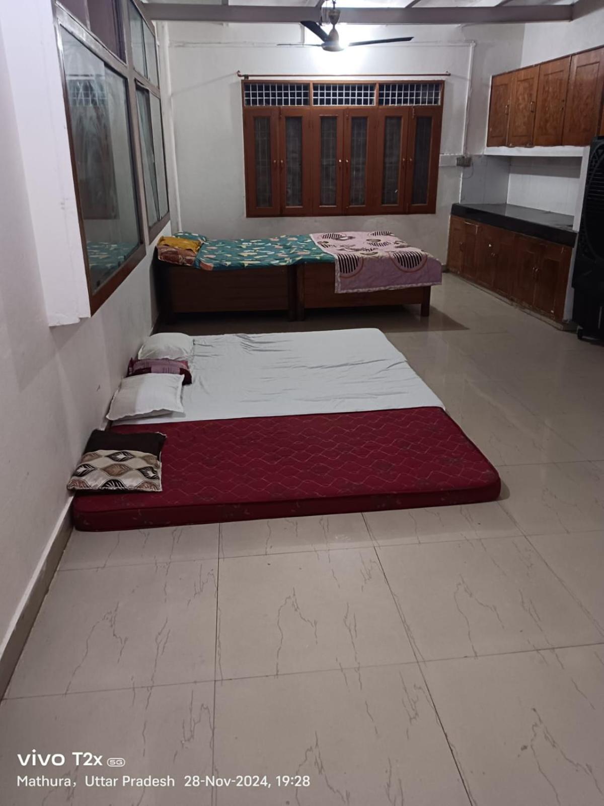 فندق Hari Krishnam Residency ماثورا المظهر الخارجي الصورة